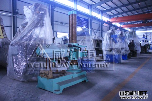 萬(wàn)向搖臂鉆床