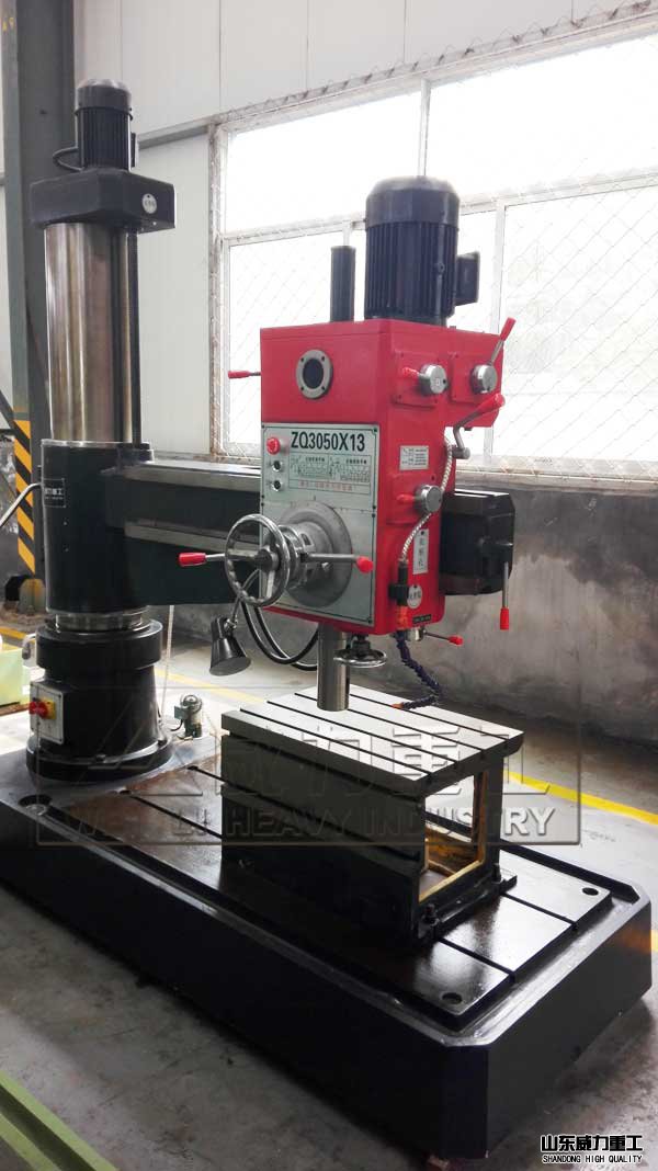 3050機(jī)械搖臂鉆床