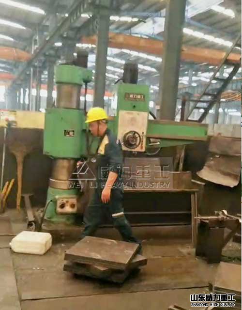 搖臂鉆床客戶現(xiàn)場(chǎng)使用圖