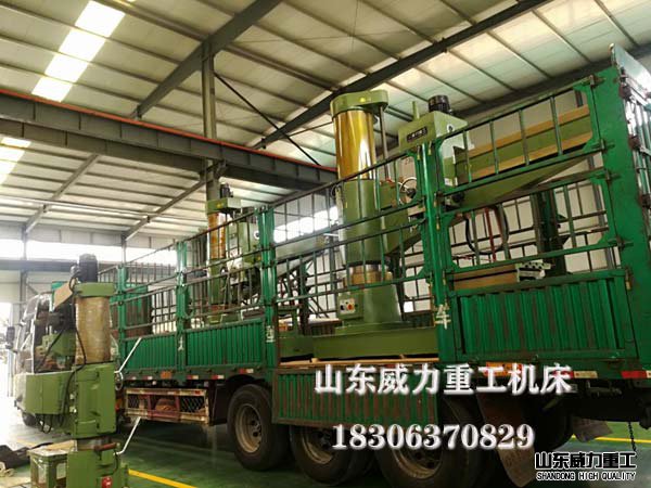 Z3063/3080搖臂鉆床裝車現(xiàn)場(chǎng)