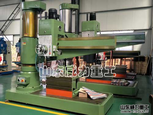 z3063液壓搖臂鉆床車間實物圖