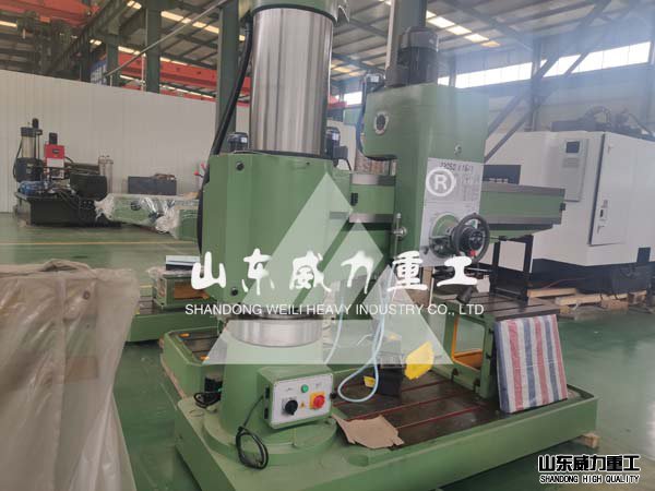 3050液壓搖臂鉆床發(fā)貨圖片