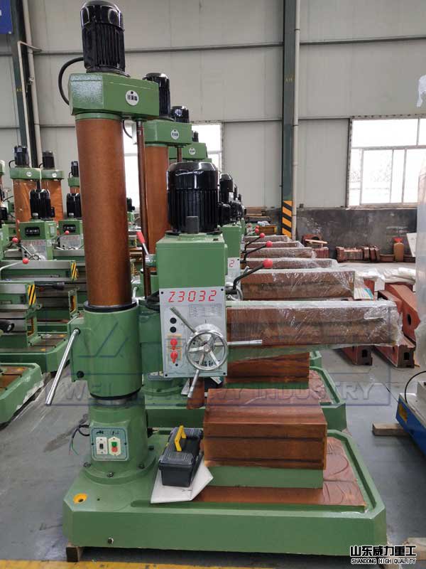 Z3032搖臂鉆床圖片